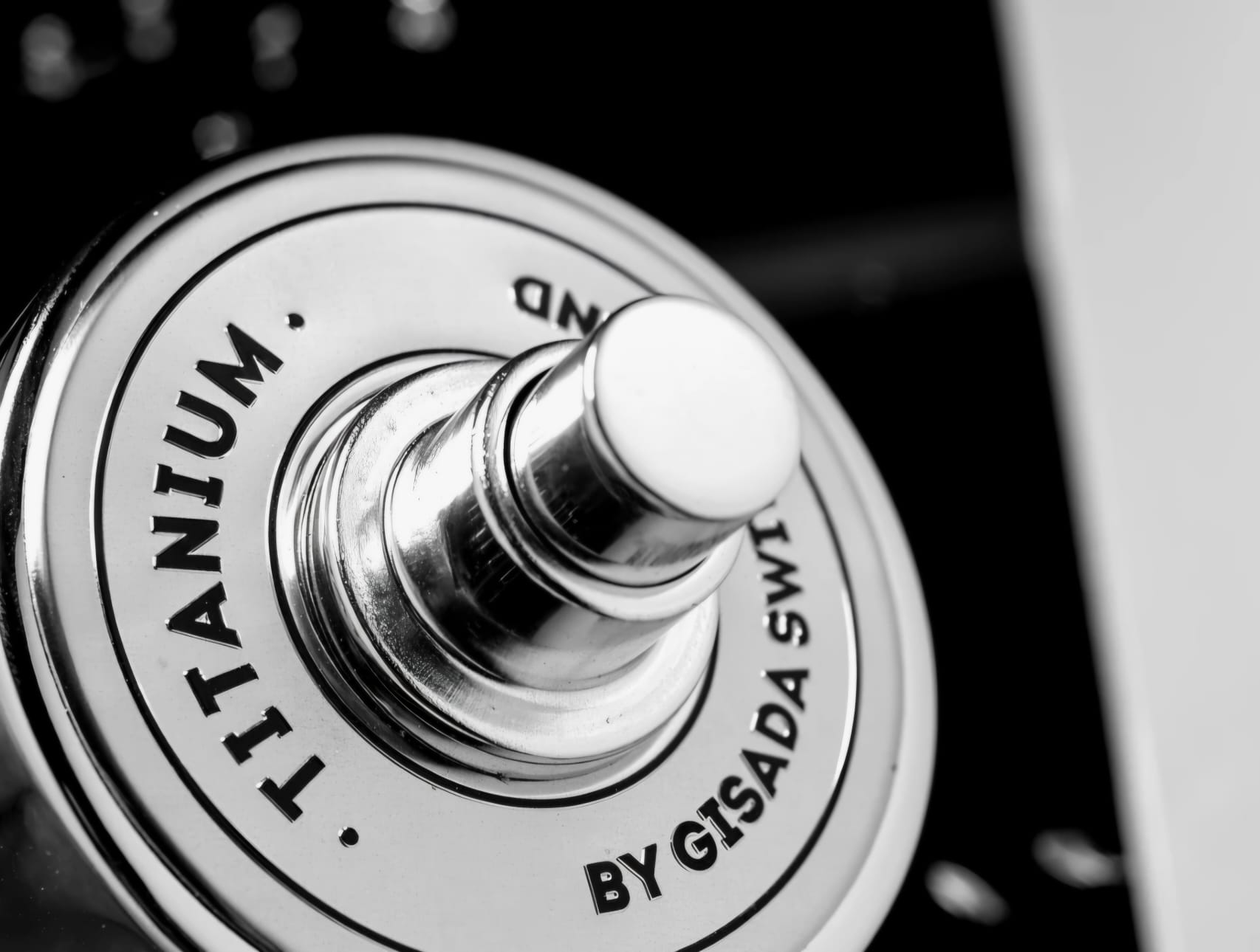 Gisada Titanium - Eau De Parfum – 100 ML - Tester Original - imagine 6